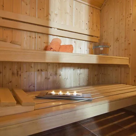 Holiday home Modern Mansion In With Sauna And Bubble Bath *